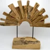 Houten decoratieve boog op voet