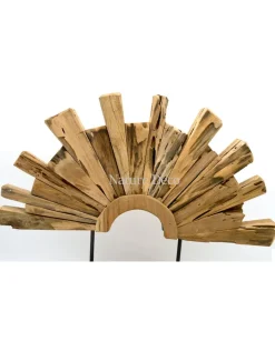 Houten decoratieve boog op voet