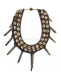Schelpenketting op voet #9