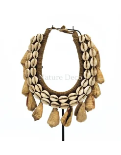 Schelpenketting op voet #5
