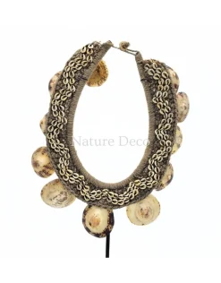 Schelpenketting op voet #10