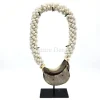 Schelpenketting op voet #4