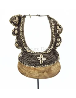 Schelpenketting op voet #13